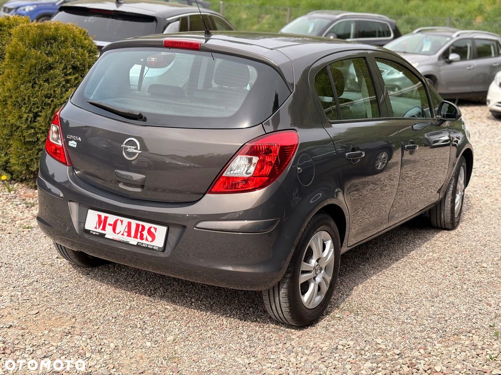 Opel Corsa 1.2 16V Essentia - 8