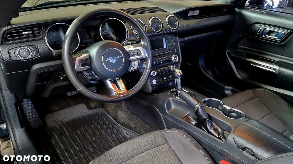 Ford Mustang 3.7 V6 - 5