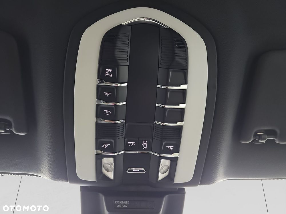 Porsche Macan Standard - 34