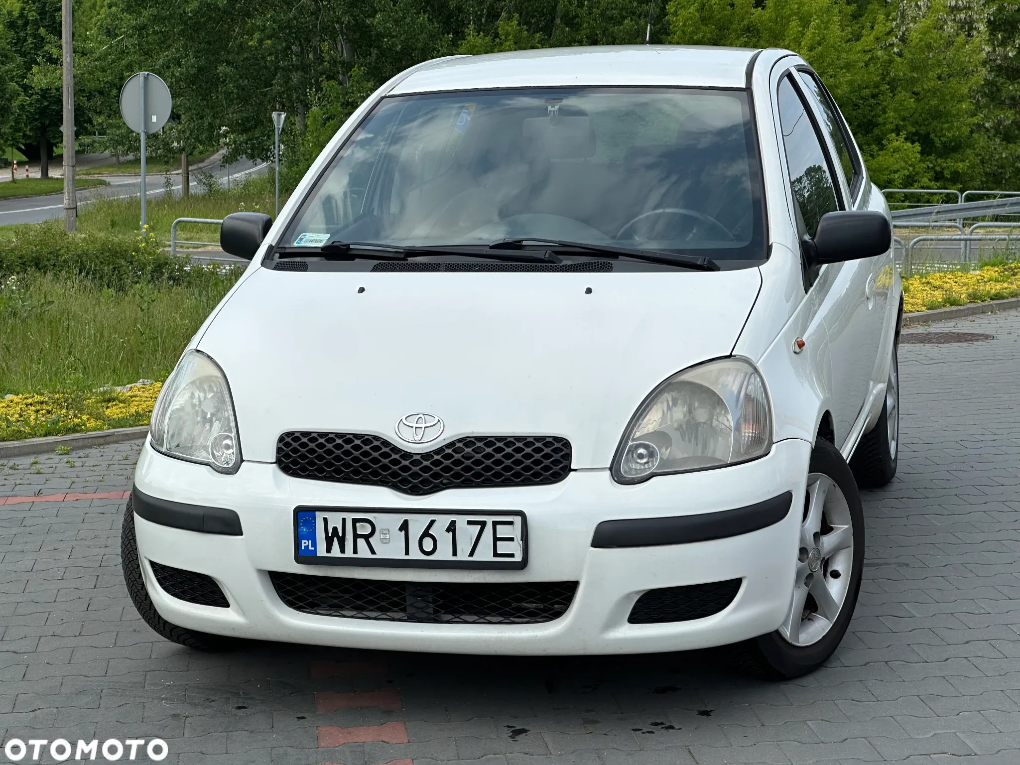 Toyota Yaris - 4
