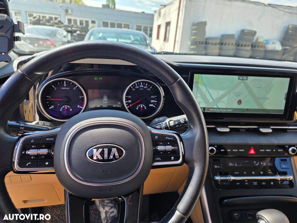 Kia Carnival - 20