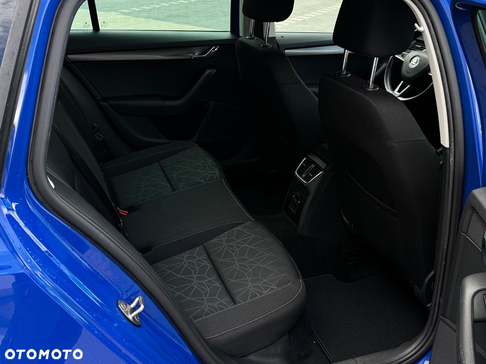 Skoda Octavia 1.0 TSI DSG Clever - 23