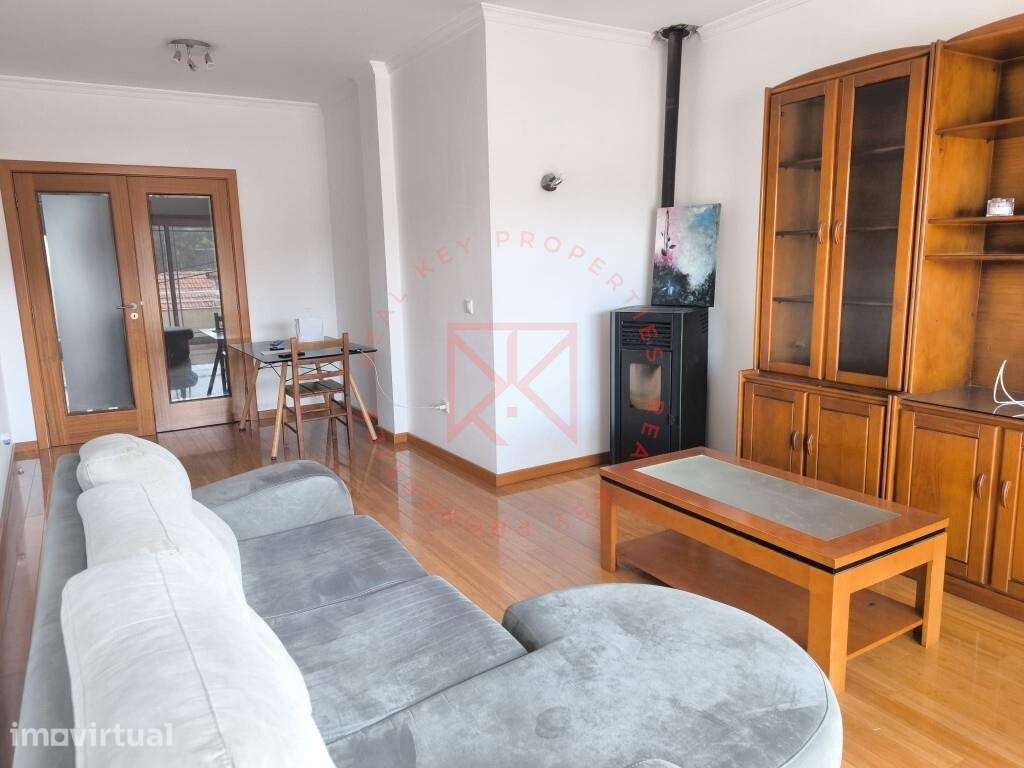 Apartamento T2 com Terraço Privativo Centro de Paços de Ferreira - Grande imagem: 2/17