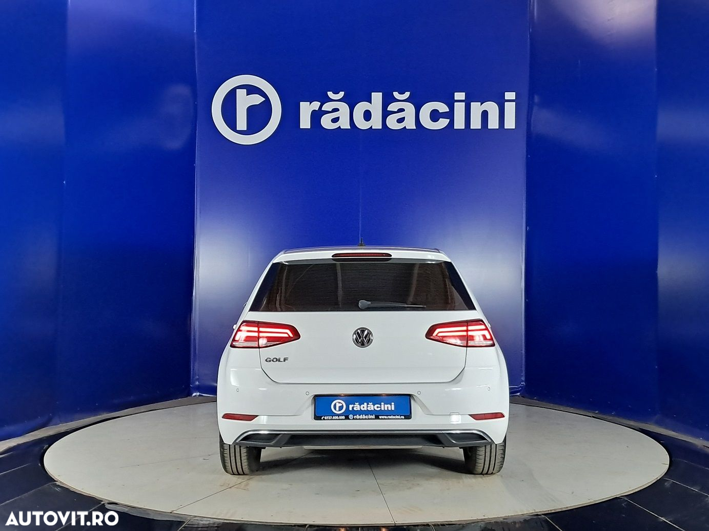 Volkswagen Golf - 4