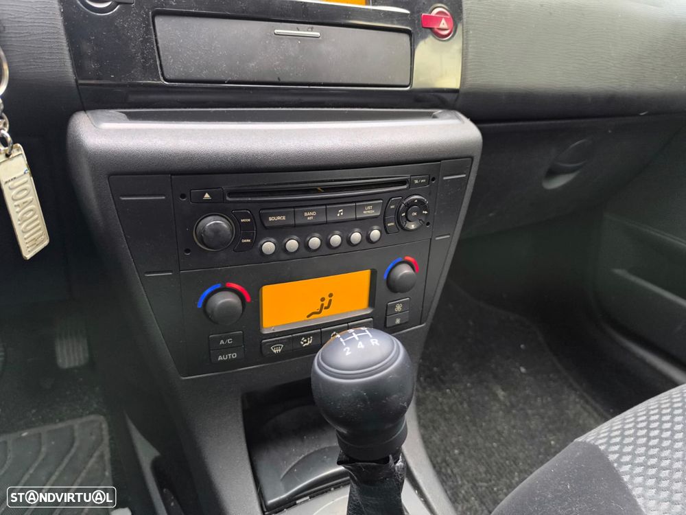 Citroën C4 1.6 HDi FAP VTR - 5