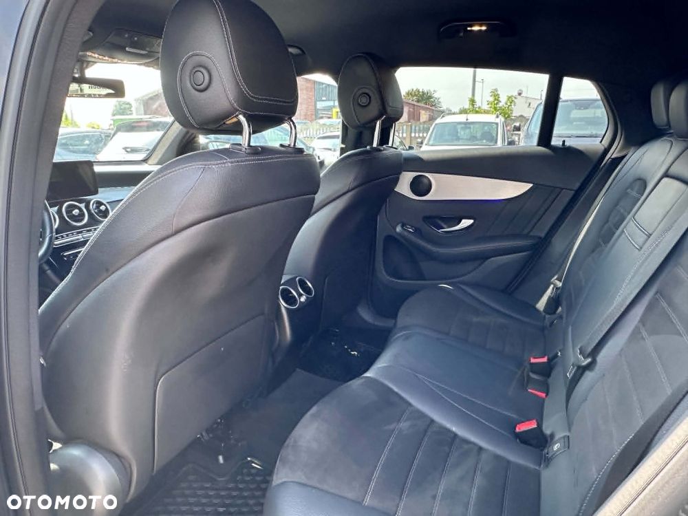 Mercedes-Benz GLC 220 d 4Matic 9G-TRONIC AMG Line - 12