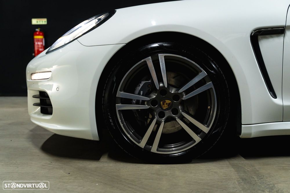 Porsche Panamera Standard - 3