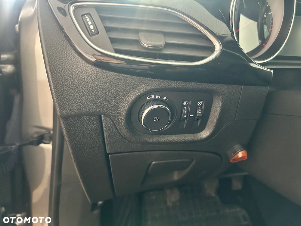 Opel Astra 1.2 T Elegance S&S - 7