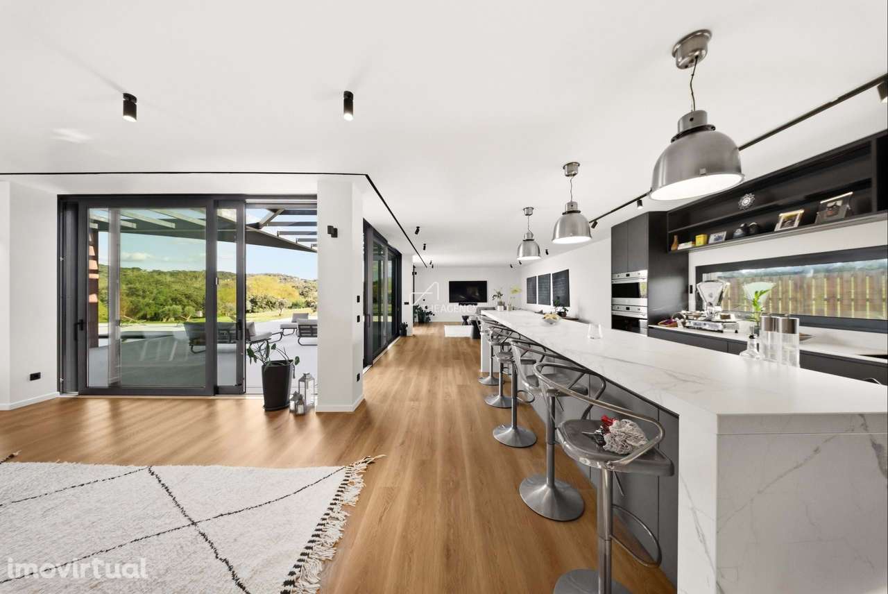 Monte do Pícaro: Uma Obra-Prima Contemporânea e Visão de Investimento - Grande imagem: 4/50