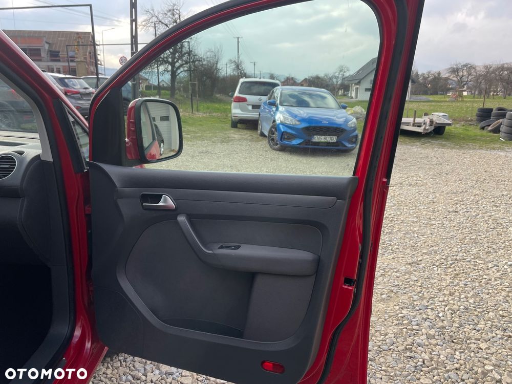 Volkswagen Caddy Maxi Highline BMT - 14