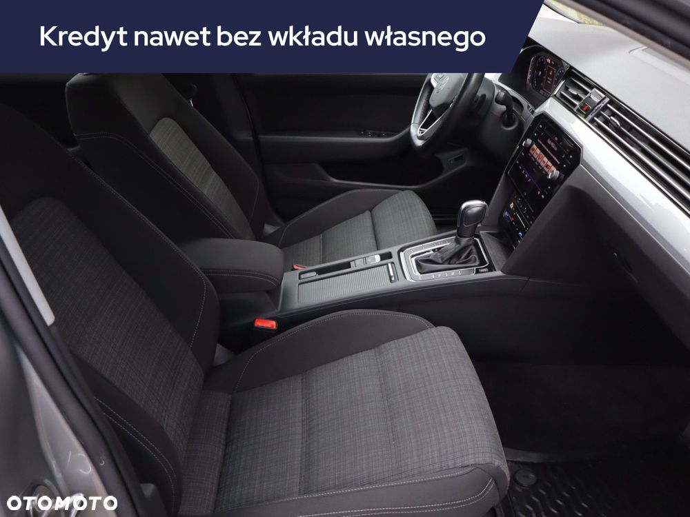 Volkswagen Passat Variant - 11