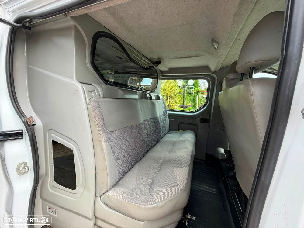 Opel Vivaro - 18