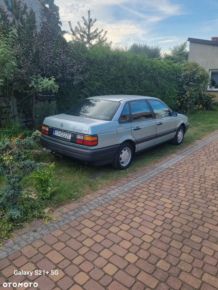 Volkswagen Passat - 3