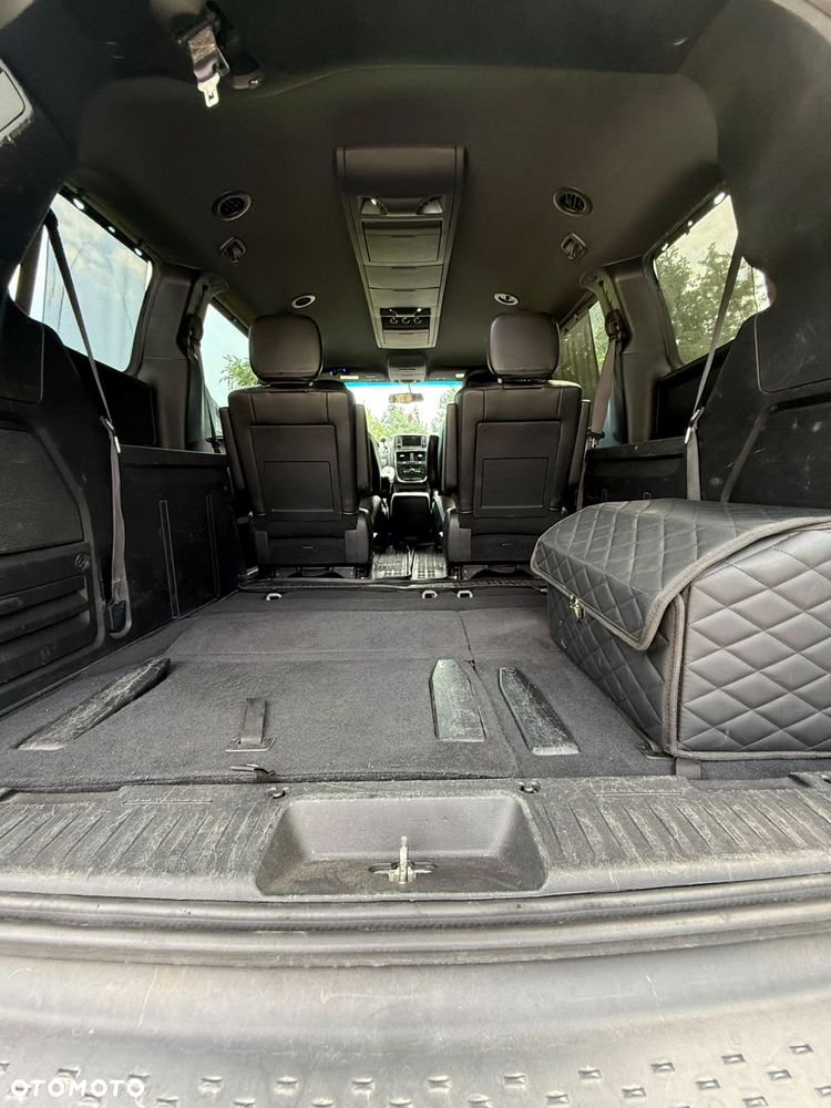 Dodge Grand Caravan 3.6 R/T - 24