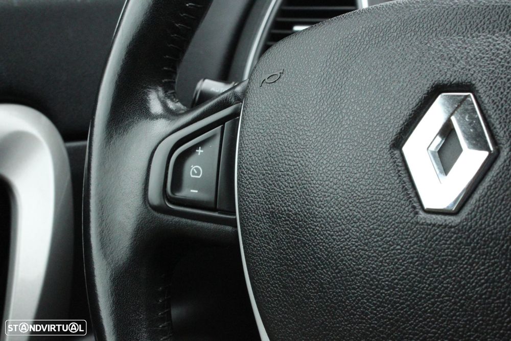 Renault Laguna Coupe 2.0 dCi Dynamique S 4Control - 20