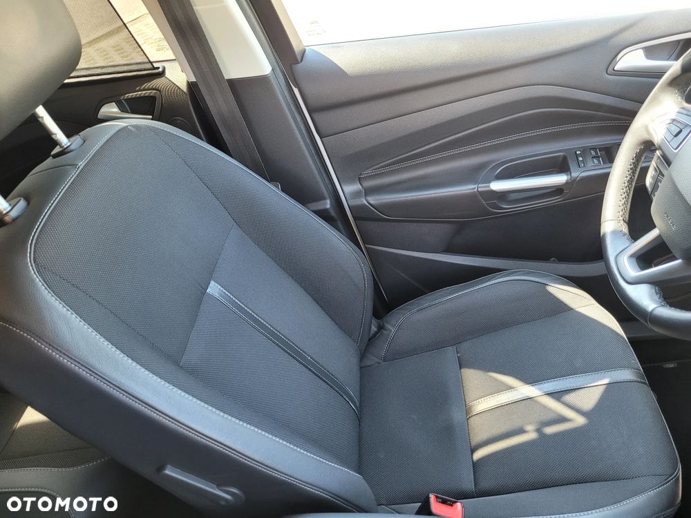 Ford C-MAX 2.0 TDCi Start-Stop-System Titanium - 33