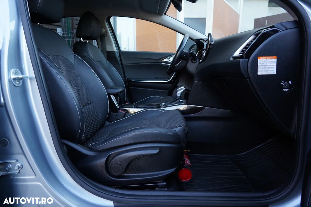 Kia XCeed - 8