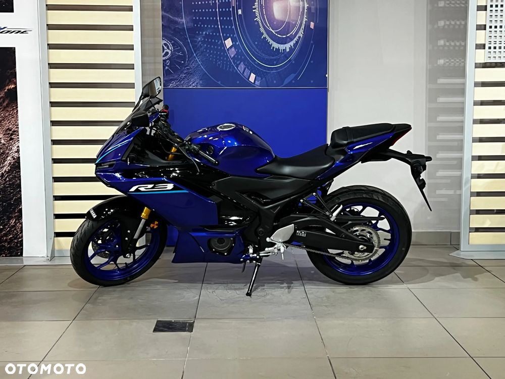 Yamaha R3 - 12