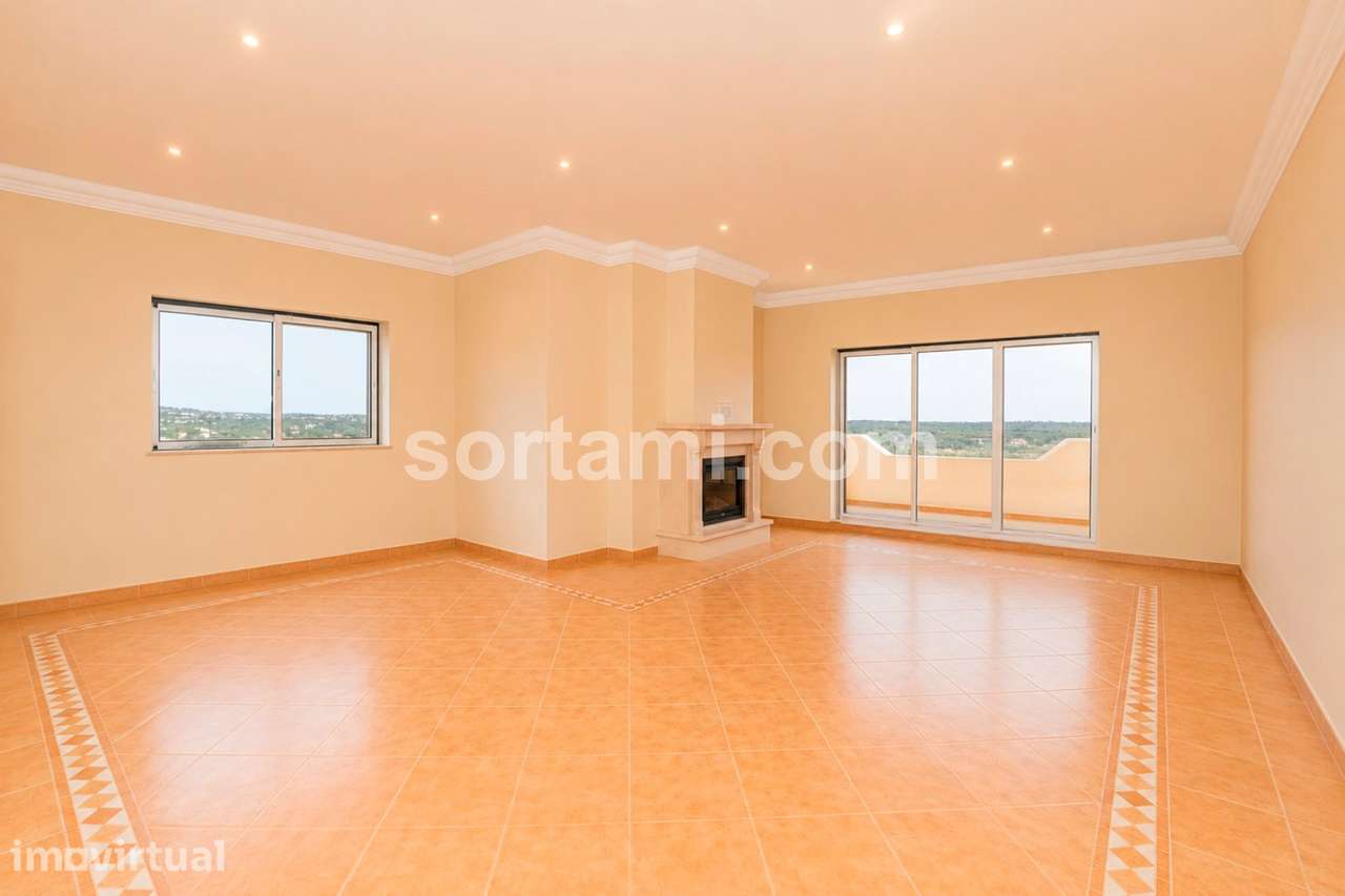 Moradia Isolada T4 Venda em Quarteira,Loulé - Grande imagem: 4/48