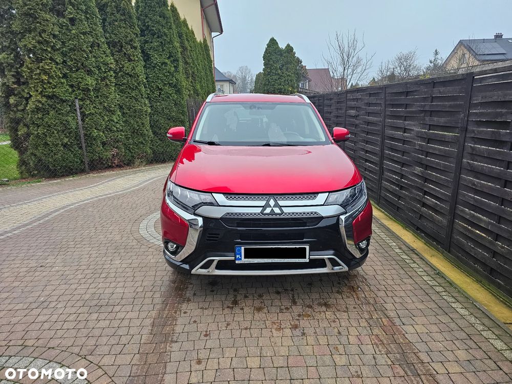Mitsubishi Outlander 2.0 Intense + Navi 4WD CVT - 3