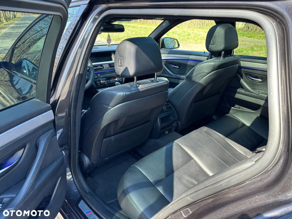 BMW Seria 5 520d xDrive - 21