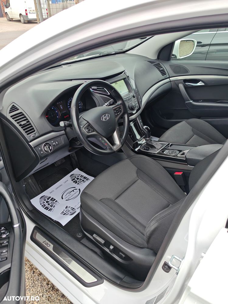 Hyundai i40 Kombi 1.7 CRDi DCT Style - 11