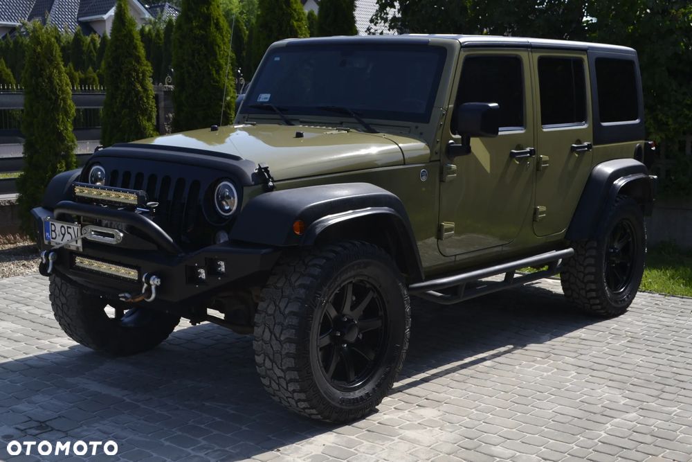 Jeep Wrangler 3.6 Unlim Sahara - 2
