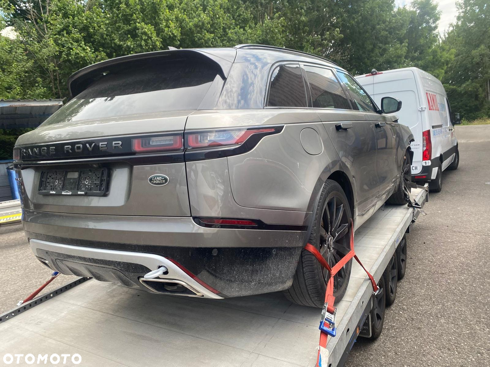 Land Rover Range Rover Velar D300 Dynamic SE - 6