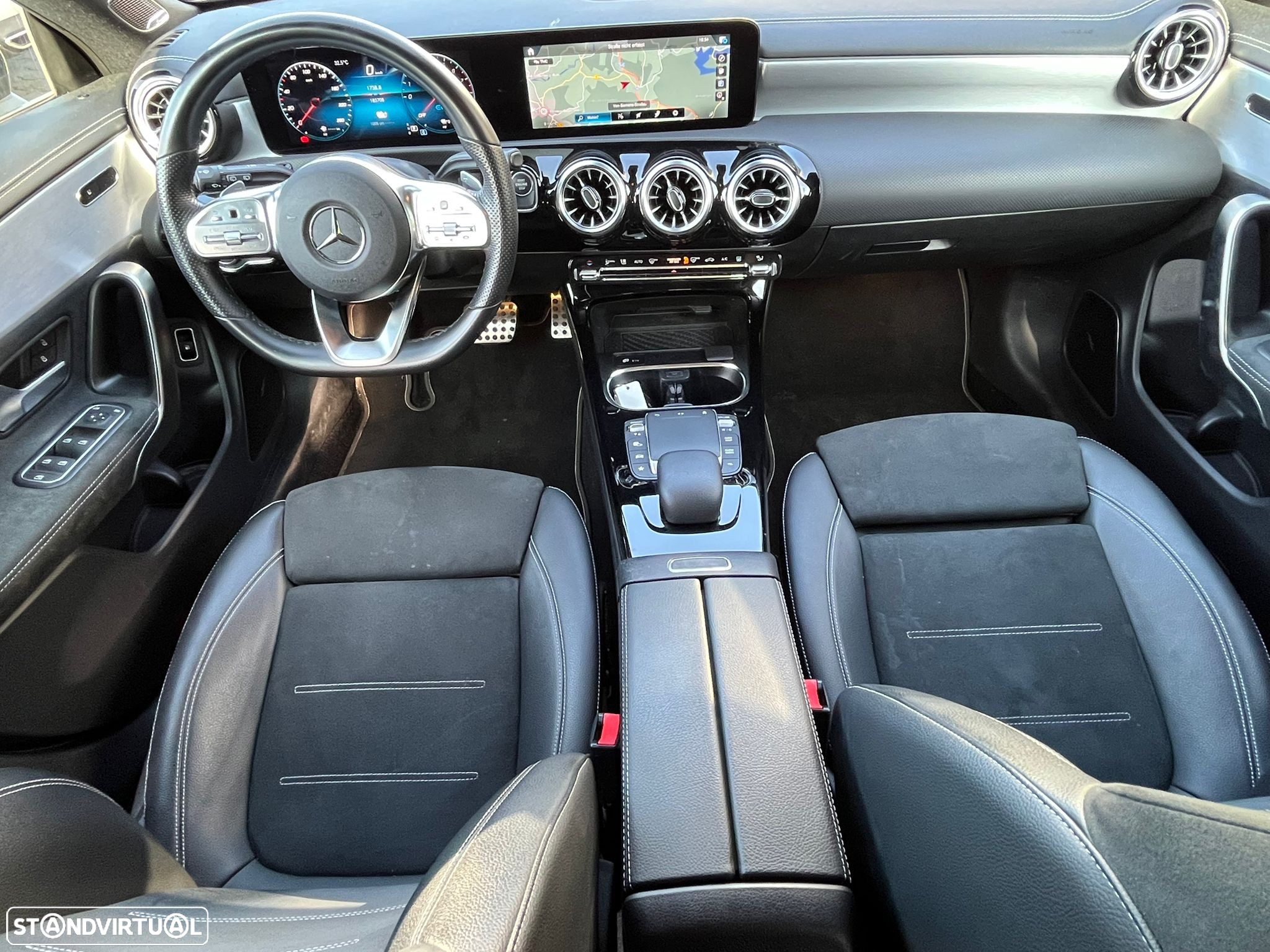 Mercedes-Benz CLA 250 e Shooting Brake AMG Line - 9