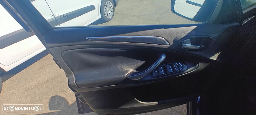 Ford S-Max 2.0 TDCi Titanium 7L - 6