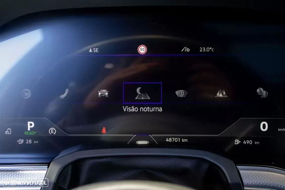 VW Touareg 3.0 TSI e-Hybrid R - 27