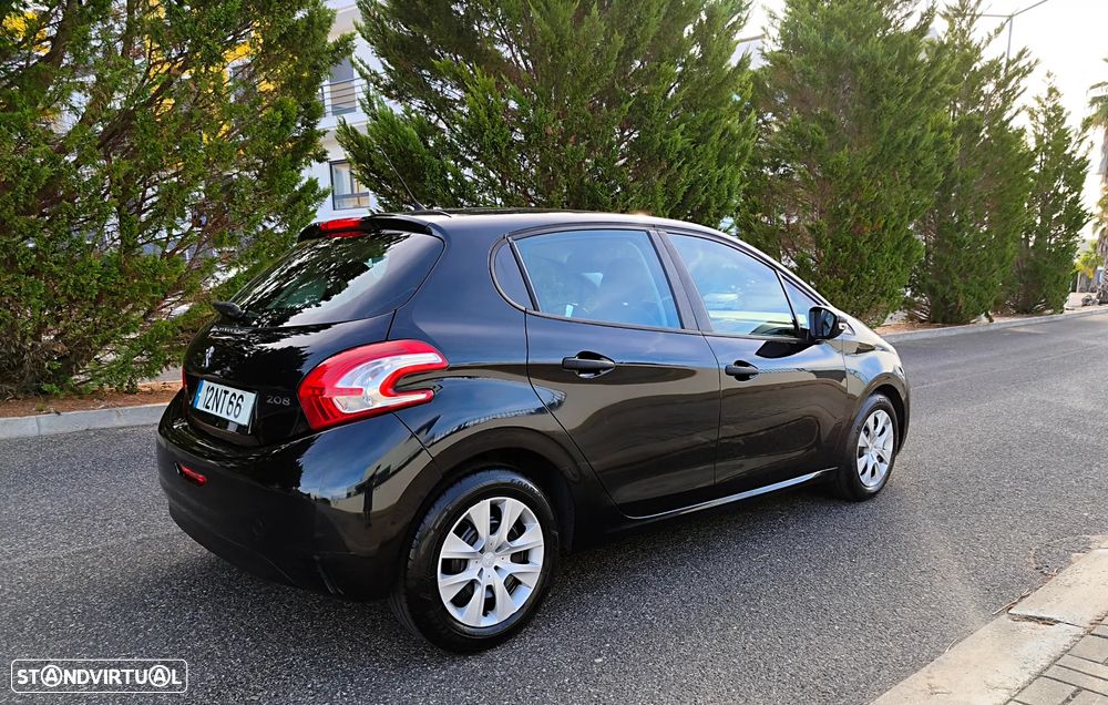 Peugeot 208 1.4 HDi Access - 4
