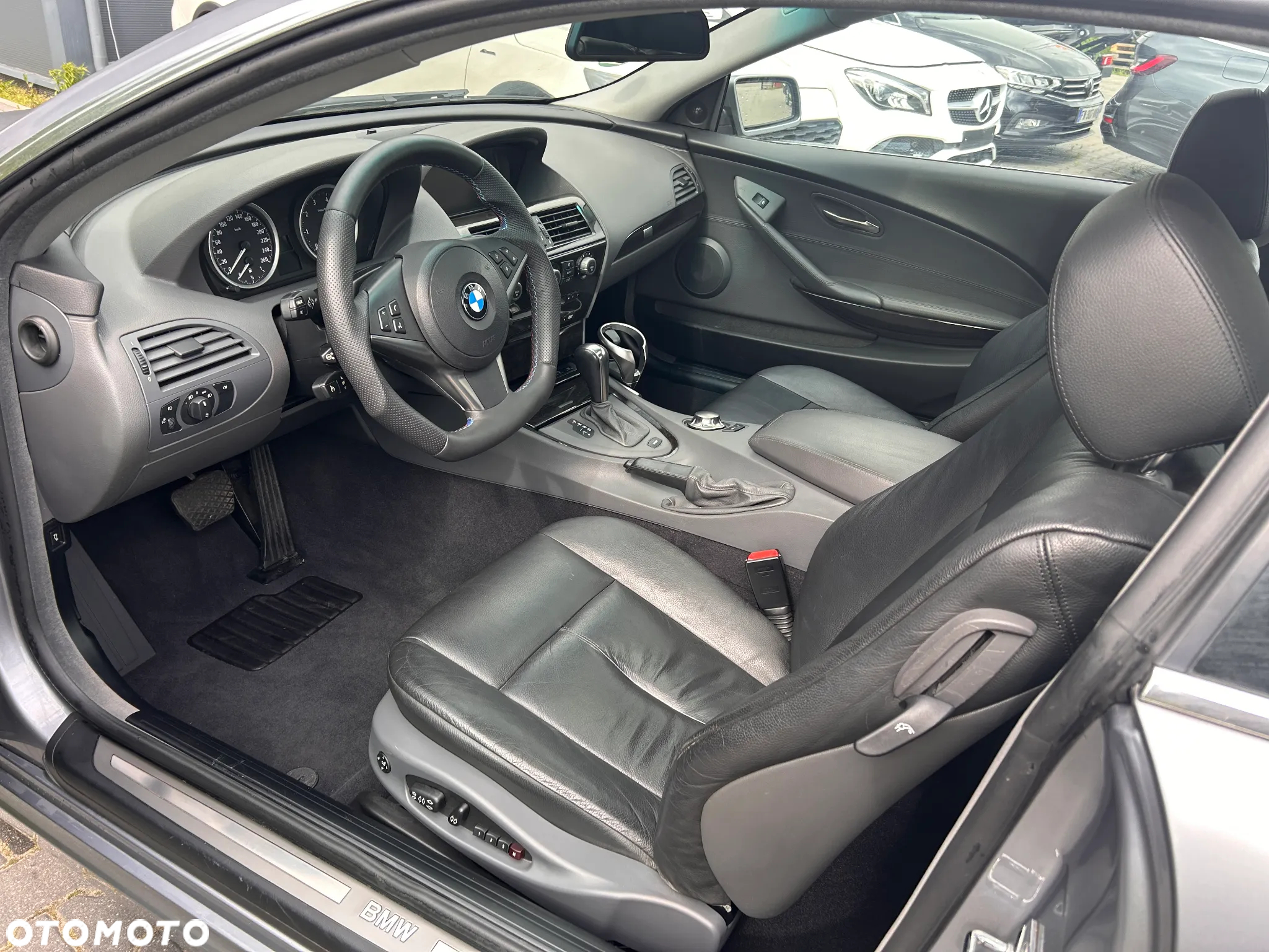 BMW Seria 6 645 Ci - 12