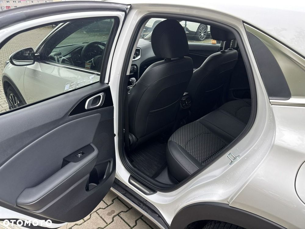 Kia XCeed 1.5 T-GDI Business Line DCT - 20