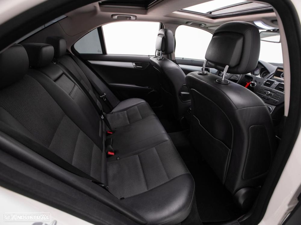 Mercedes-Benz C 220 - 12