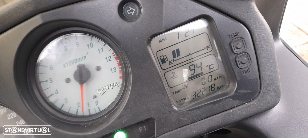 Honda VFR 800 FI - 3