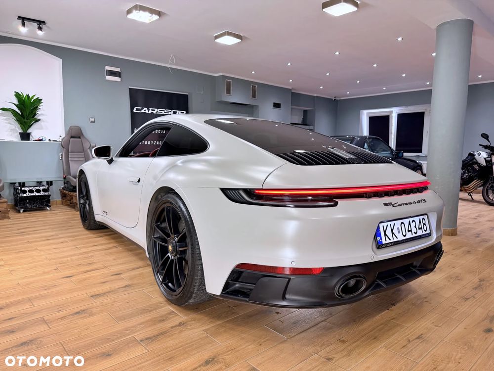 Porsche 911 - 8