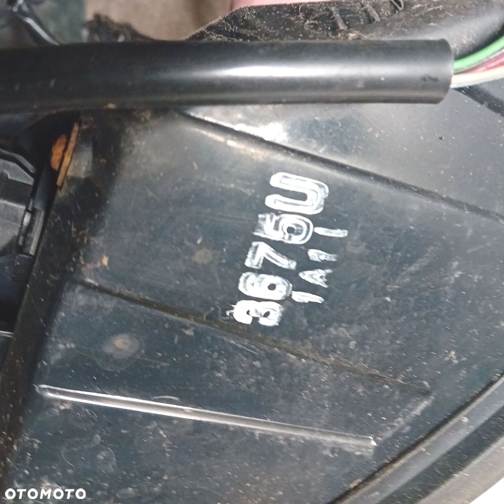 Lanpa prawa tył Opel Antara - 4