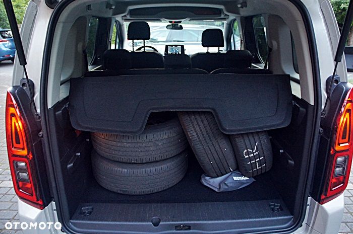 Opel Combo 1.5 D Automatik Start/Stop Innovation - 24