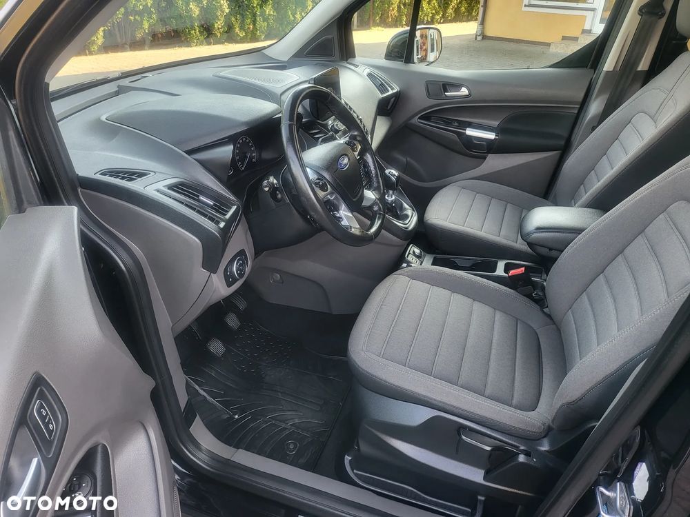 Ford Tourneo Connect Grand - 18