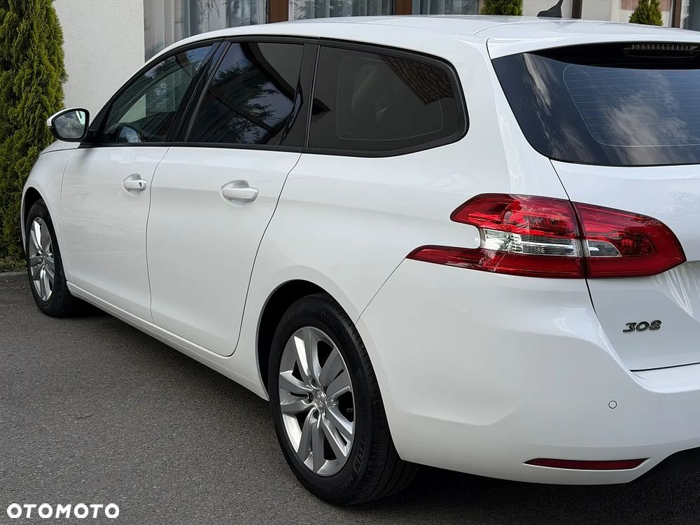 Peugeot 308 1.5 BlueHDi Allure Pack S&S EAT8 - 17
