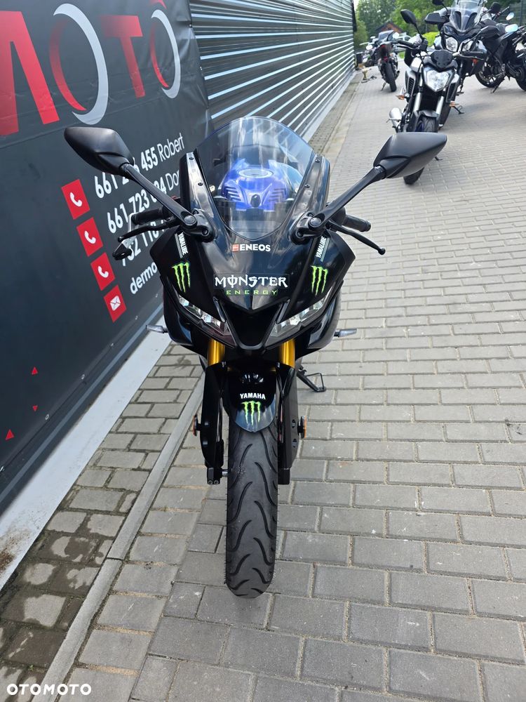 Yamaha YZF - 28