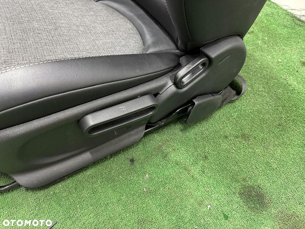 MINI COUTRYMAN F60 ŚRODEK TAPICERKA FOTELE KANAPA BOCZKI - 4