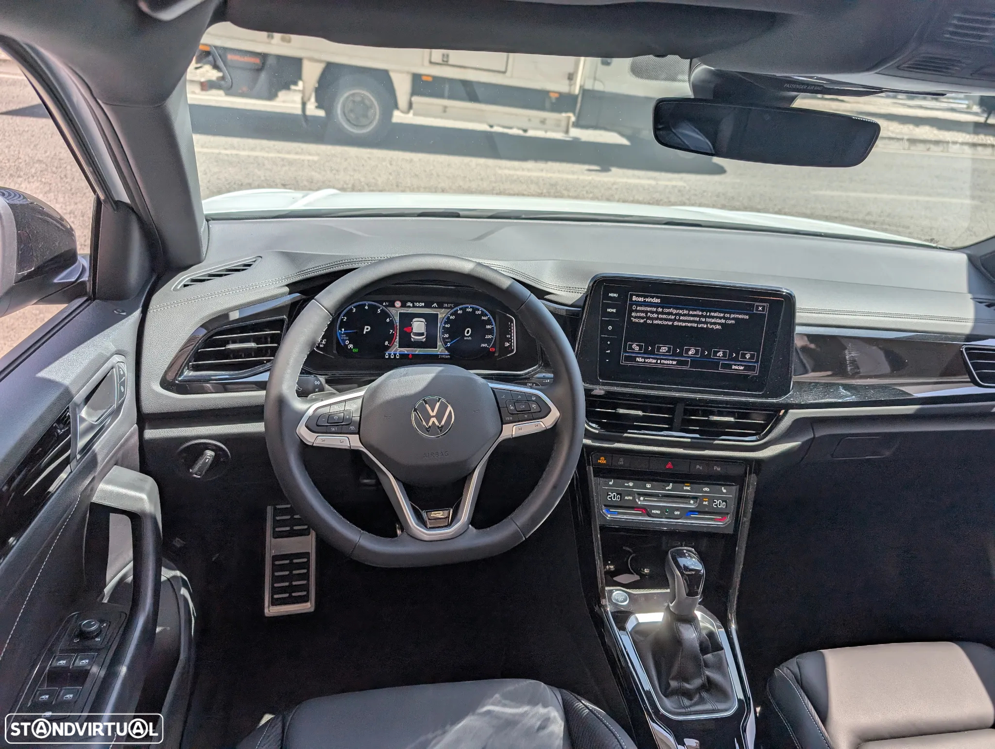 VW T-Roc 1.5 TSI R-Line DSG - 11