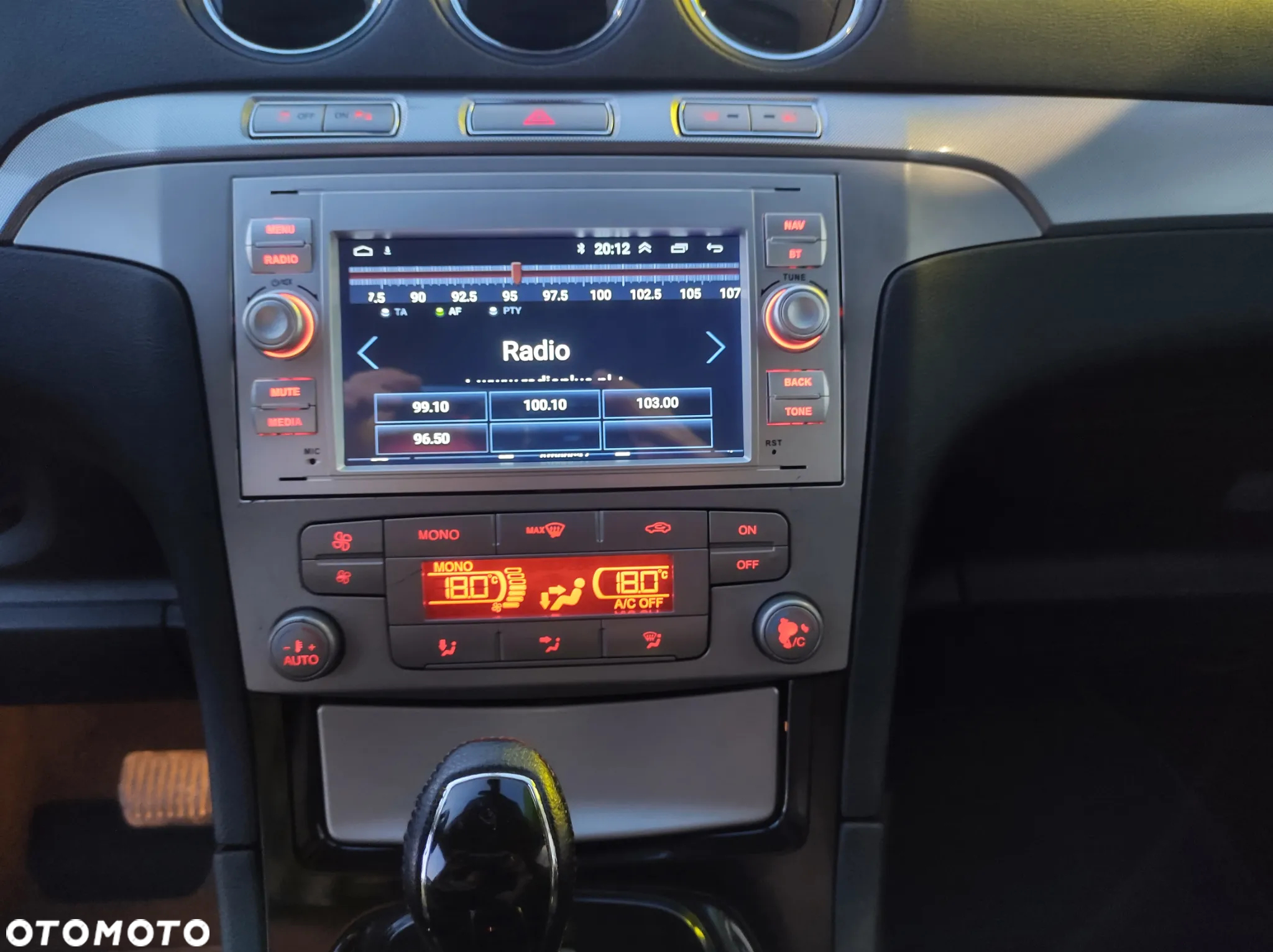 Ford S-Max - 14