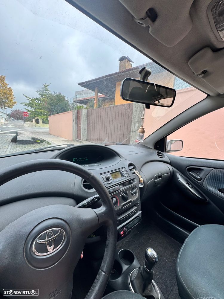 Toyota Yaris 1.0 SE - 7
