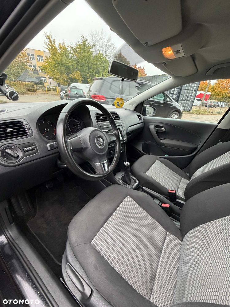 Volkswagen Polo - 14