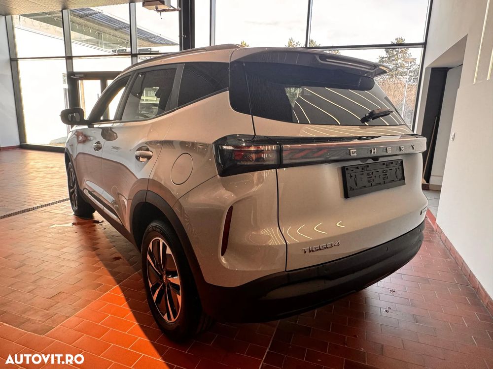 Chery Tiggo 4 1.5 TGDI DHT HEV Unique - 4