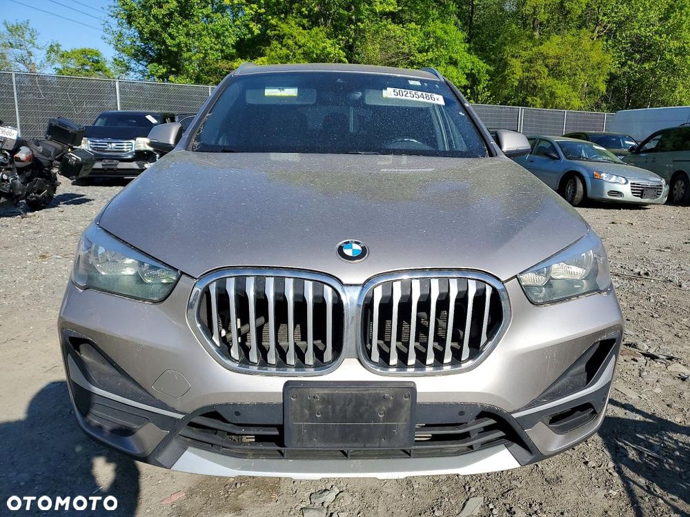 BMW X1 xDrive28i xLine - 6