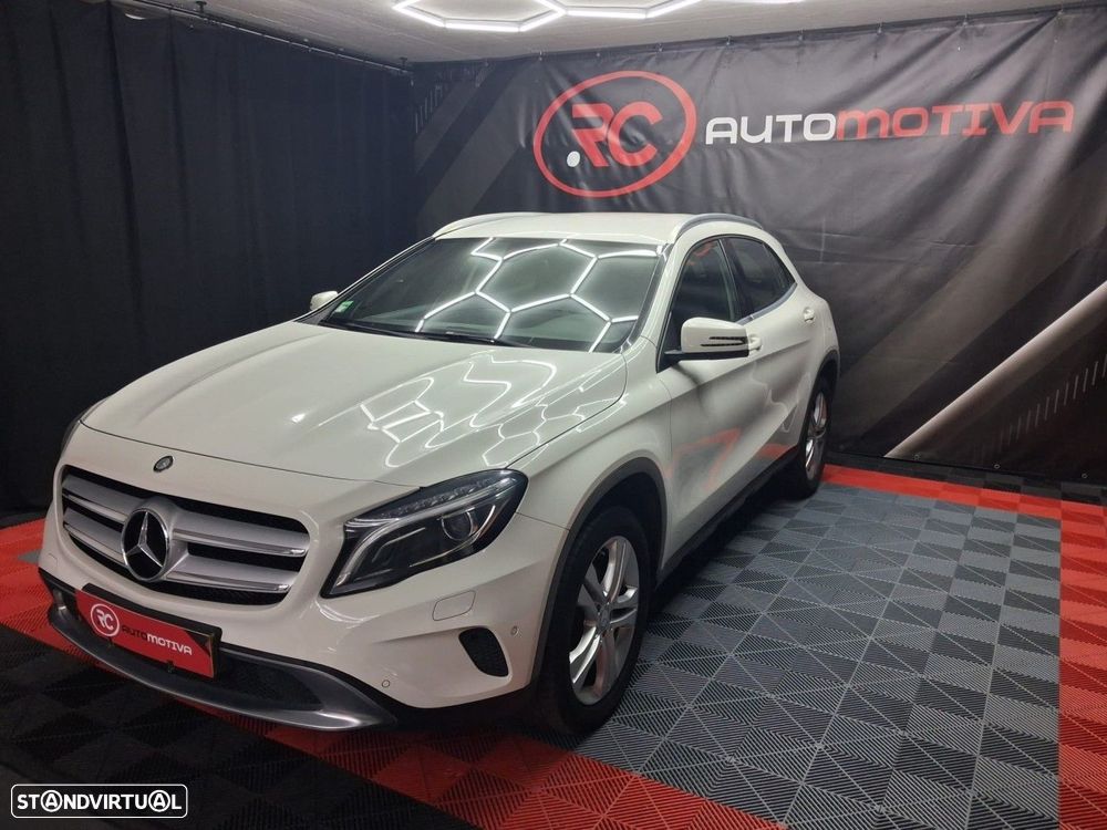 Mercedes-Benz GLA 180 d Urban - 4